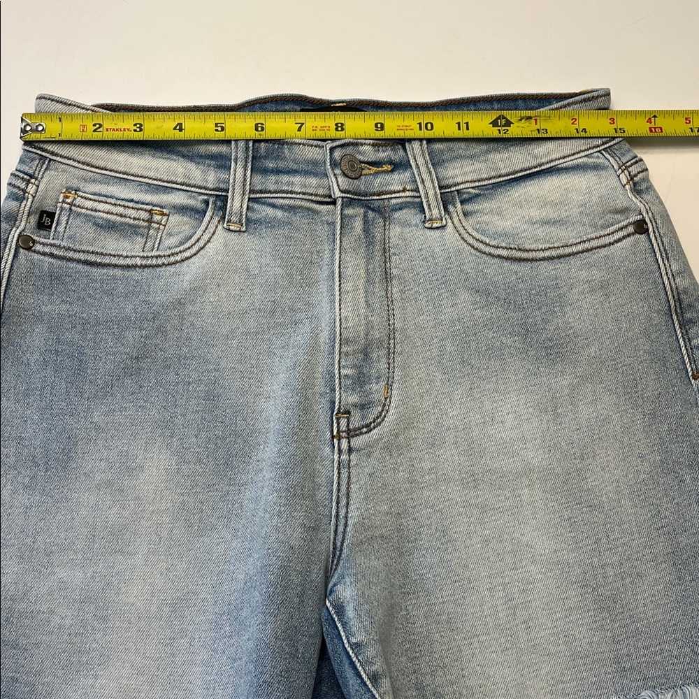 Judy Blue High Rise Cut Off Dad Shorts, Light Blue, size L - Picture 6 of 8